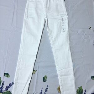 American Eagle Women's White Jeans